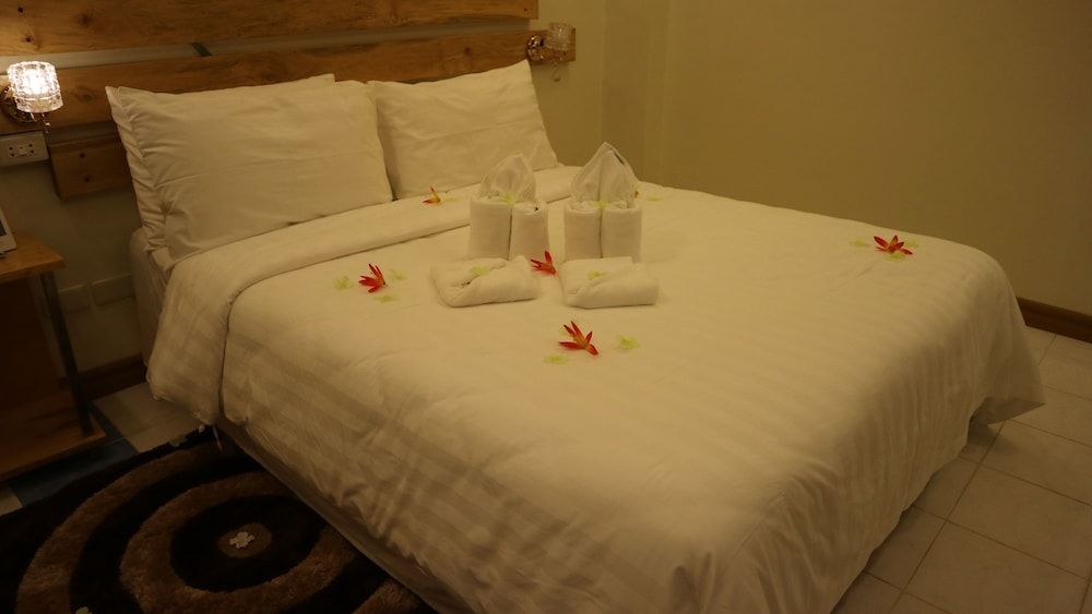 Haramayne Suites Standard Double Room 2