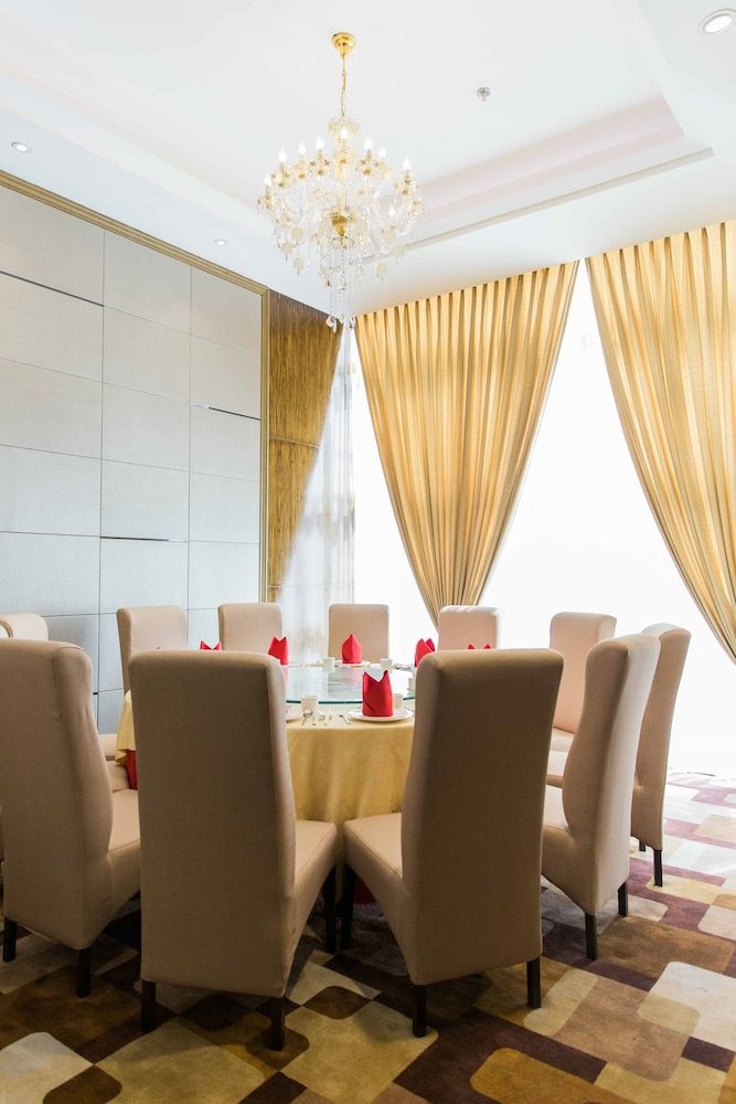 undefined Swiss-Belhotel Blulane Manila Philippines 7