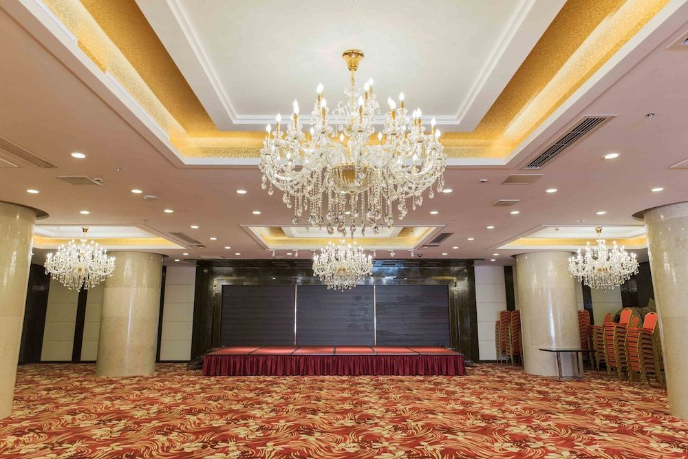 undefined Swiss-Belhotel Blulane Manila Philippines 10