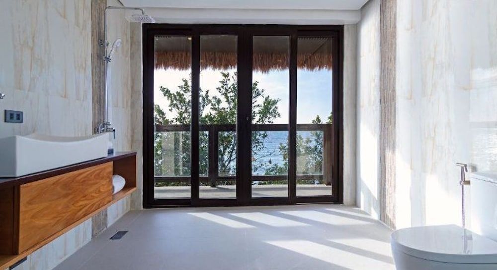 Ocean's Edge Resort Muni-Muni Cliff Villa 7