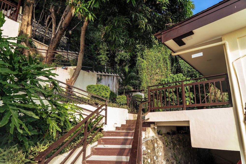 Handrails in stairways