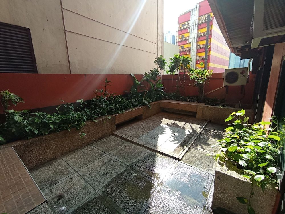 The Staycation - Boutique rooms Romantic Studio, 1 Queen Bed, Patio, Pool View (NO FRONT DESK, ONLY SELF CHECKIN) 6