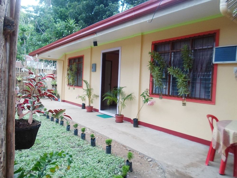 undefined Amos Digue Pension House 4