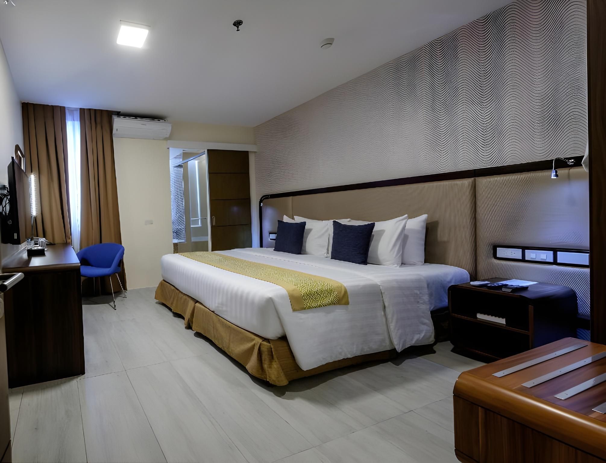 undefined One Central Hotel 2