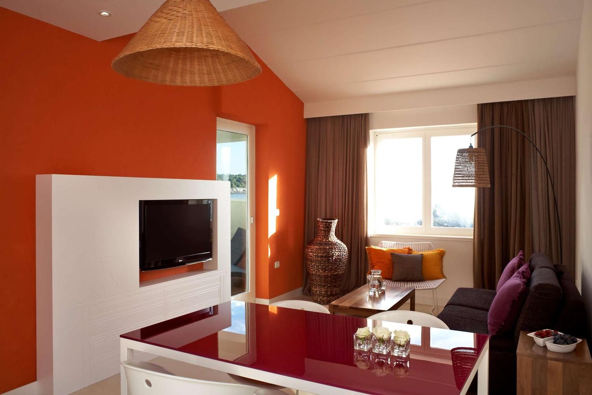 Premium One-Bedroom Apartment - Sea Side