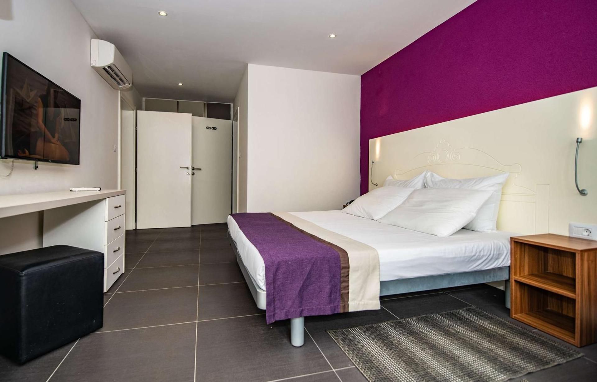 Premium One Bedroom Apartment