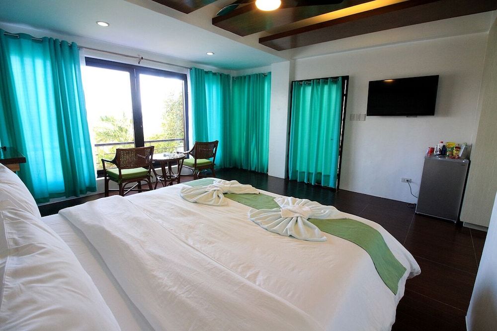 Manarra Seaview Resort Junior Deluxe 2