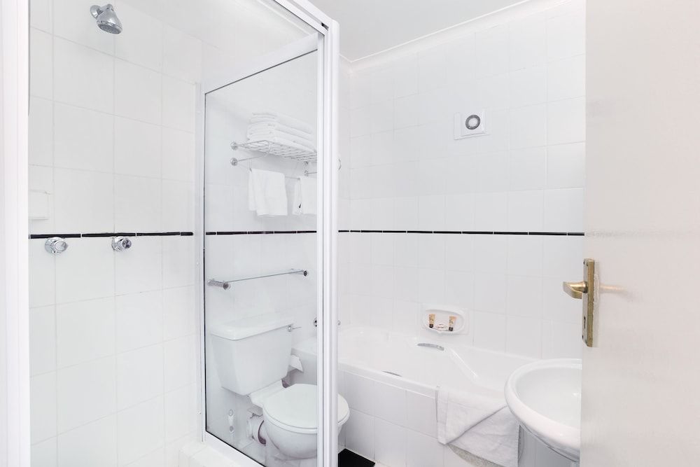 undefined Best Western Cape Suites Hotel 6