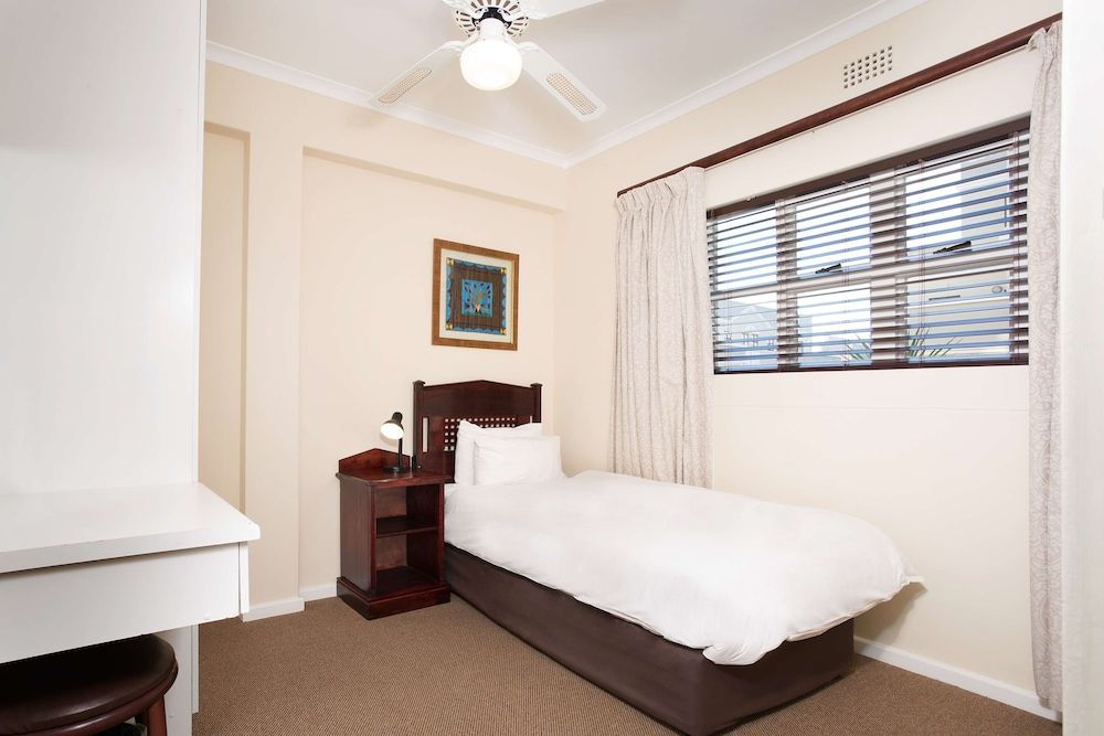 Best Western Cape Suites Hotel Suite, 4 Bedrooms, Non Smoking, Kitchen (Separate Lounge) 2