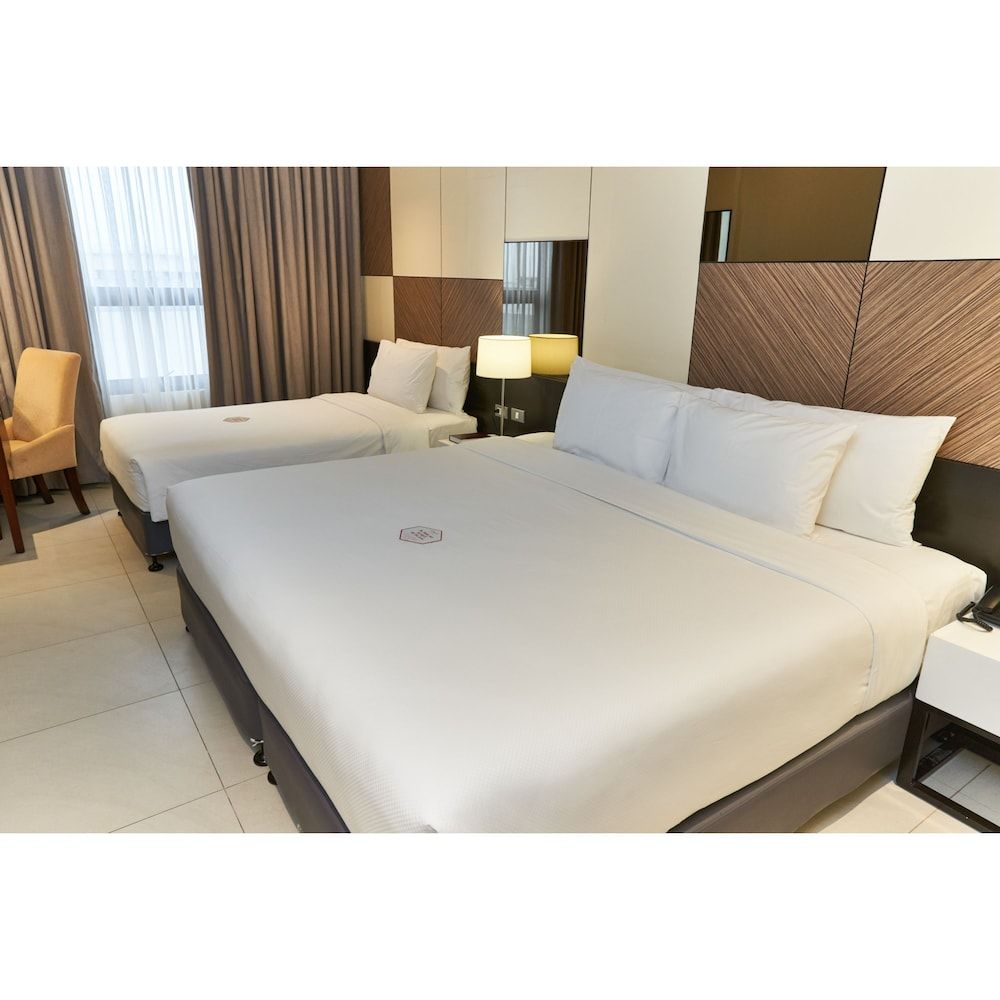 Summit Hotel Tacloban Premier Room 6