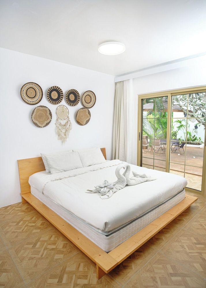Deluxe Suite, Garden View