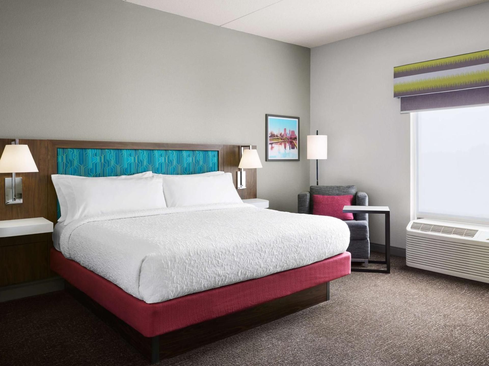 1 KING BED SHOWER ONLY NONSMOKING