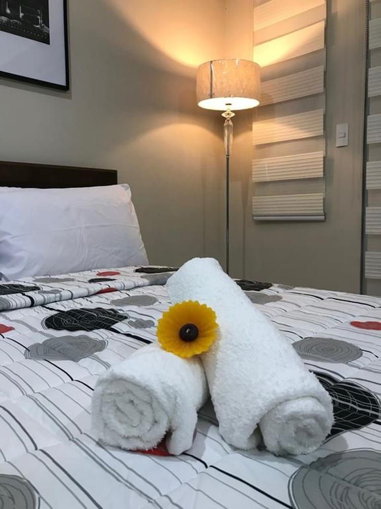 undefined One Palm Tree Apartments 7