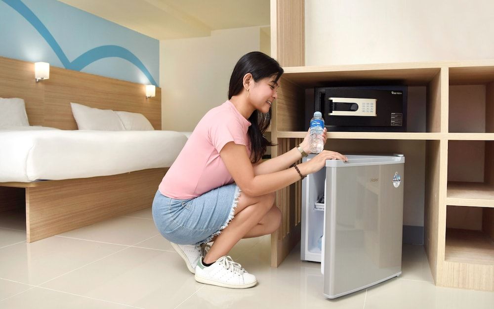 Hop Inn Hotel Alabang Manila Family Room 8