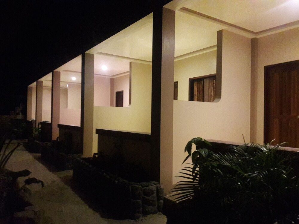 Ausan Beach Front Cottage and Restaurant Standard Double Aircon Room 15