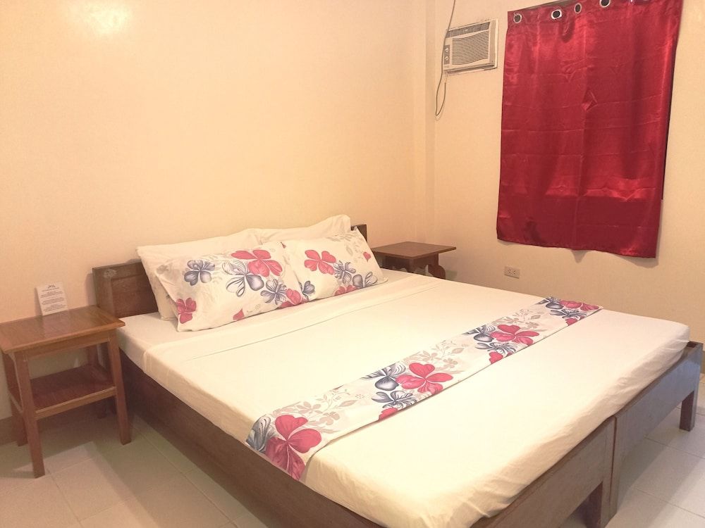Ausan Beach Front Cottage and Restaurant Standard Double Aircon Room 12