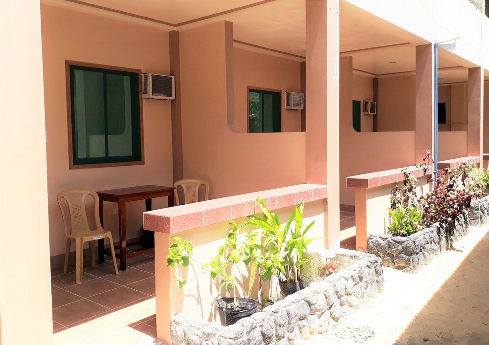 Ausan Beach Front Cottage and Restaurant Standard Double Aircon Room 16