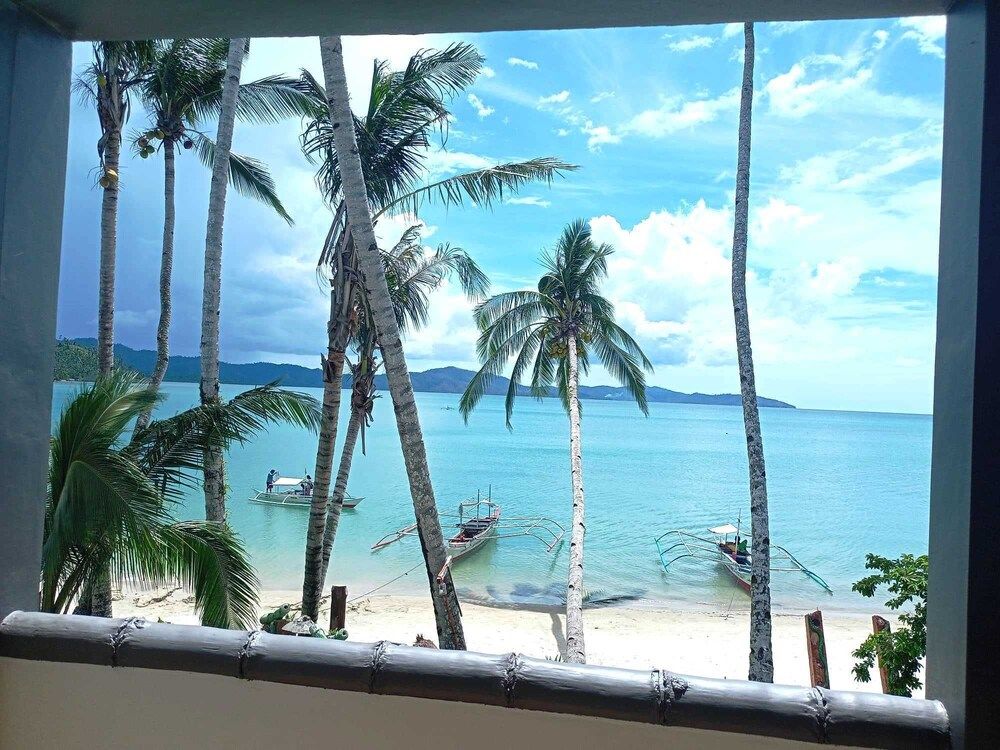 Ausan Beach Front Cottage and Restaurant Double Aircon Room with Sea View 14