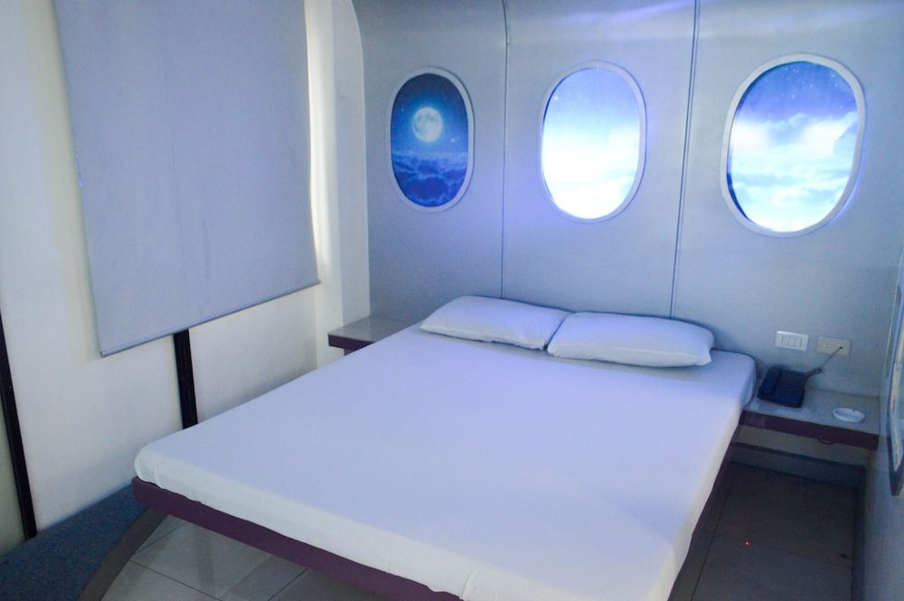 undefined Astrotel Guadalupe 10