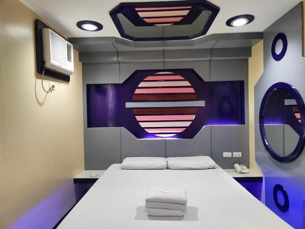 undefined Astrotel Guadalupe 6