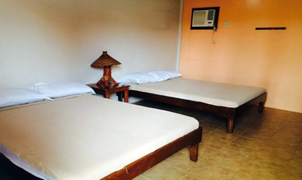 Canoe Beach Resort Deluxe 7