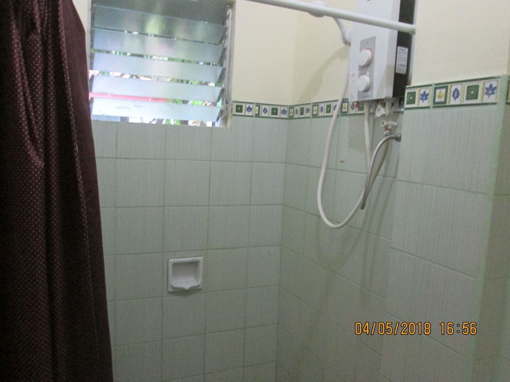 AGM Beachfront Resort & Resto Premium Room 7