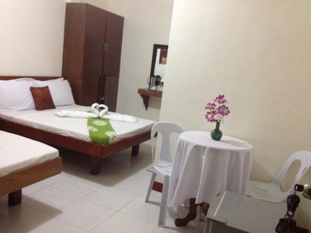 AGM Beachfront Resort & Resto Family Room 3