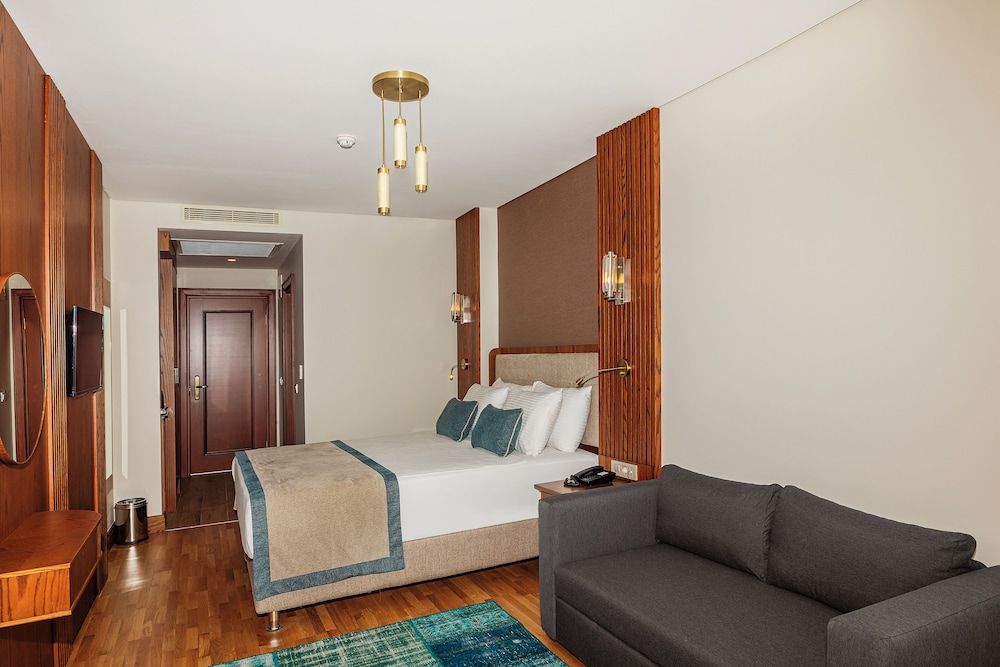 undefined Triton Hotel 5