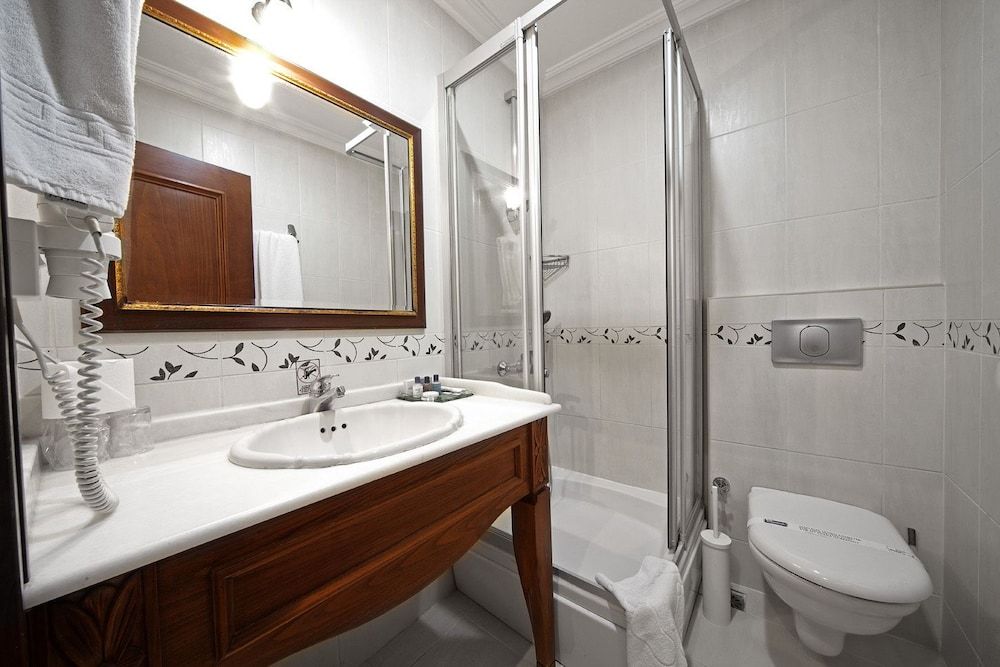 undefined Azade Hotel 6