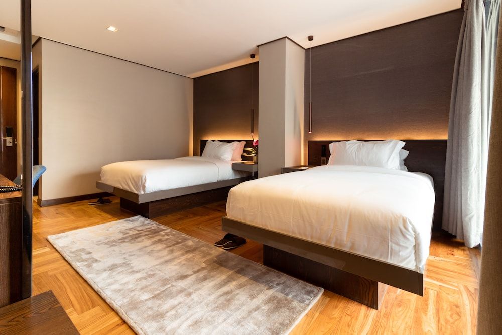 Ramada Encore Makati Standard Twin