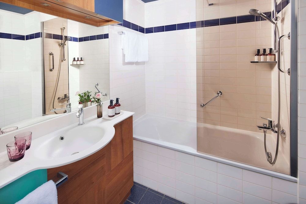 Avani Museum Quarter Amsterdam Hotel Standard Room 6