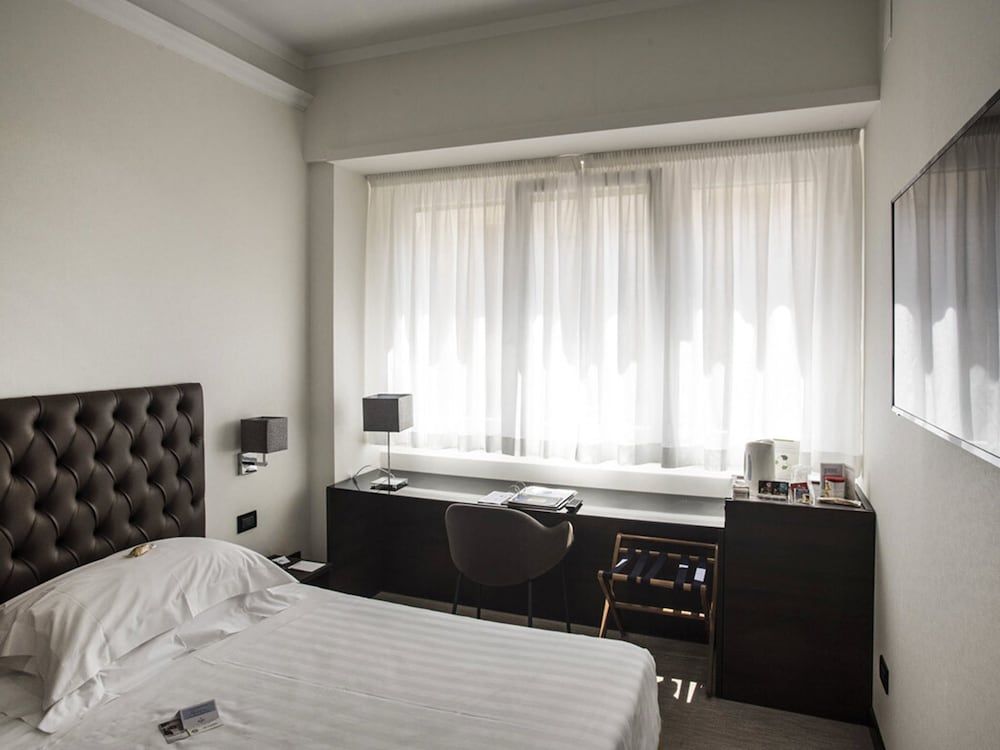 Hotel Plaza Pescara Classic Single Room 2