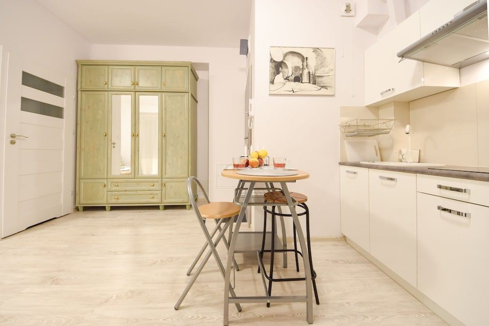 undefined ShortStayPoland Srebrna - B36 5