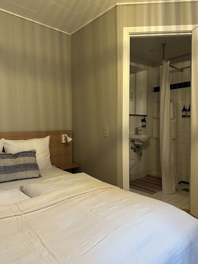 Savoy Hotel Single / Small Double Room 3