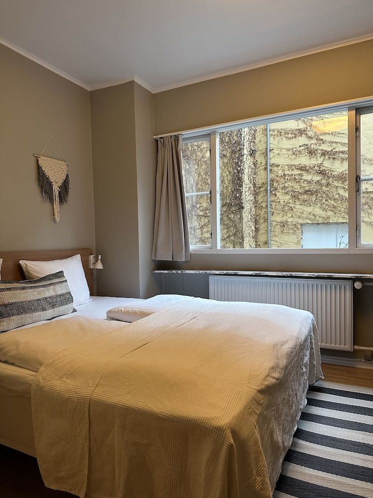 Savoy Hotel Standard Double Room, 1 Queen Bed, Non Smoking, Courtyard View (Medium) 17
