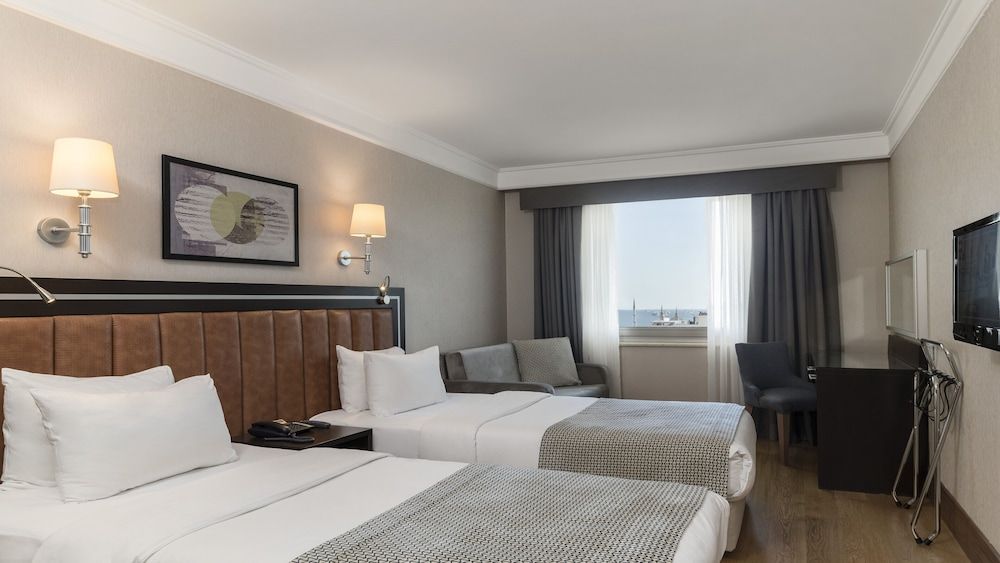 undefined Holiday Inn Istanbul - Old City by IHG 4