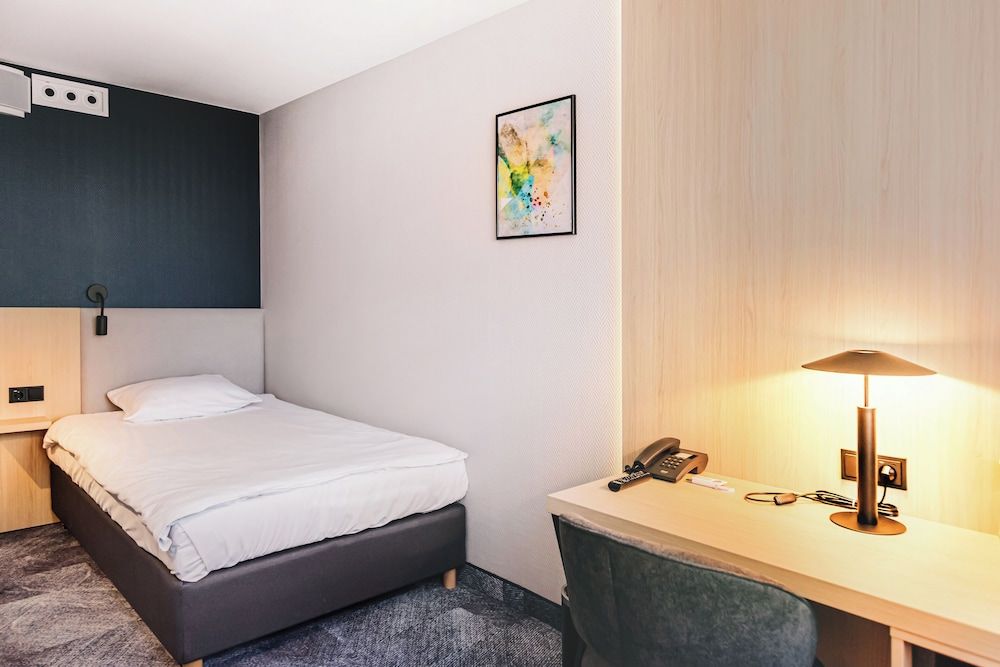Qubus Hotel Legnica Comfort Single Room