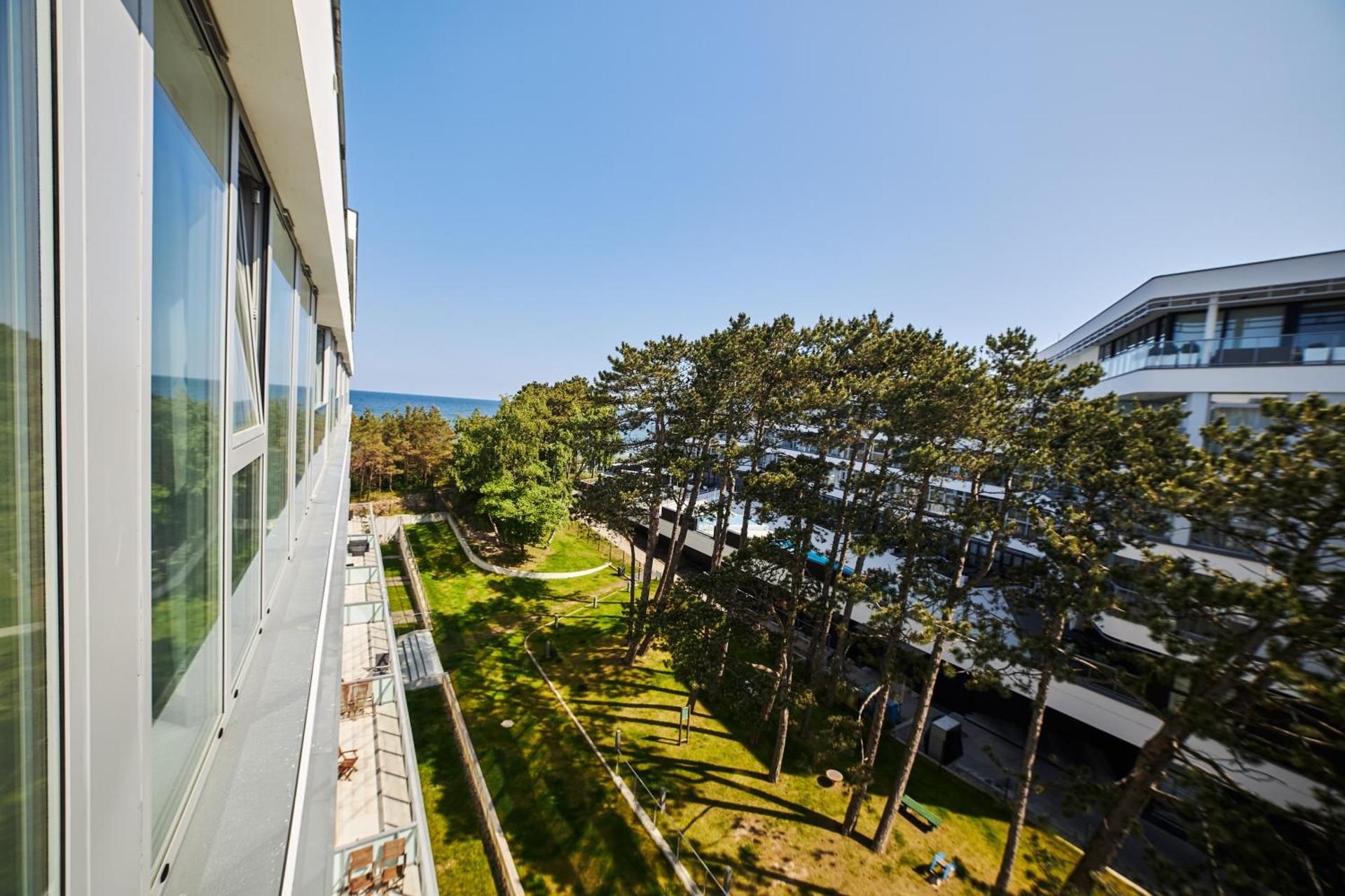 Studio Apartment B423 (Partial Sea View)