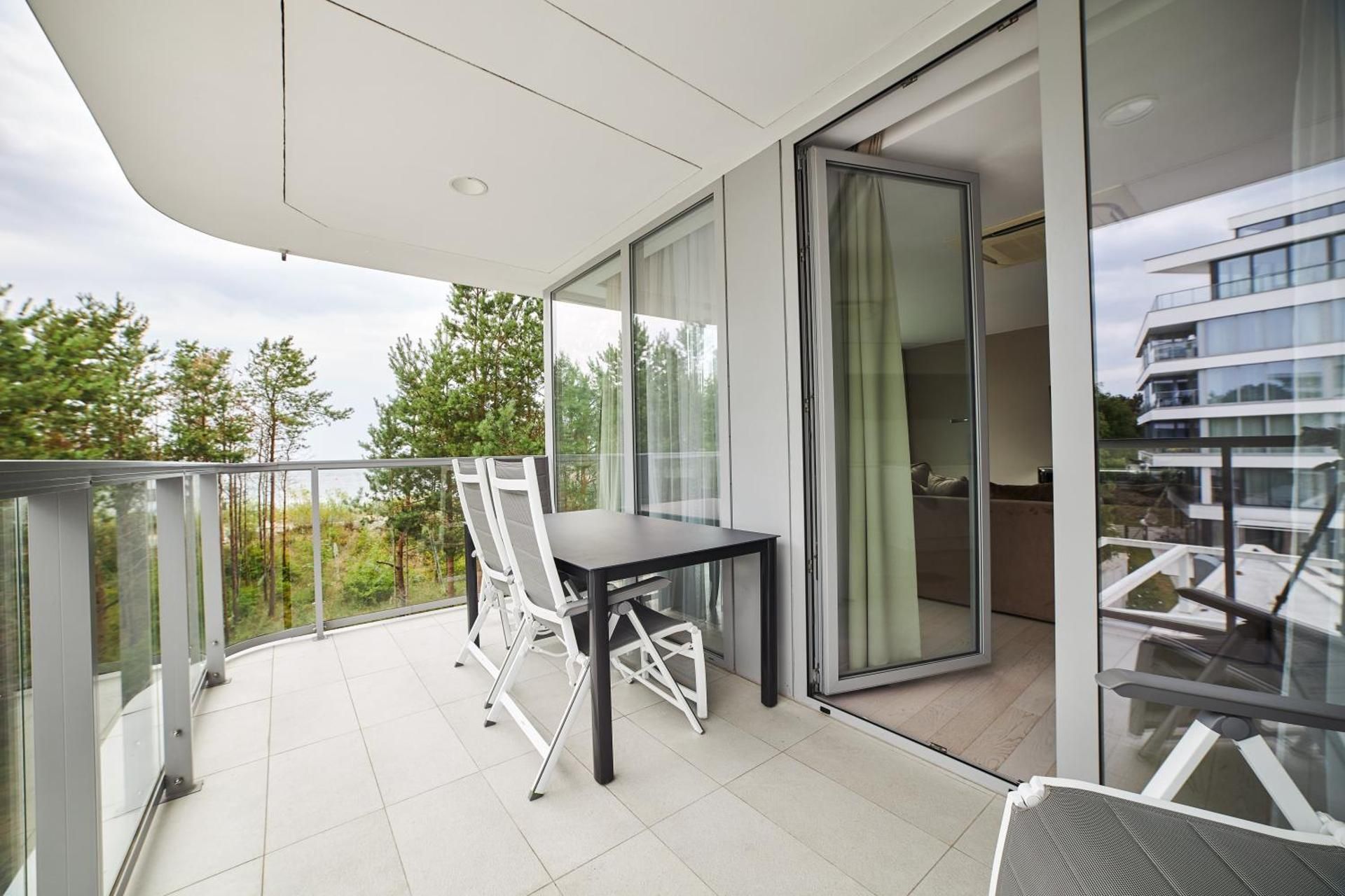 Two-Bedroom Apartment B216 with dunes view and sea view