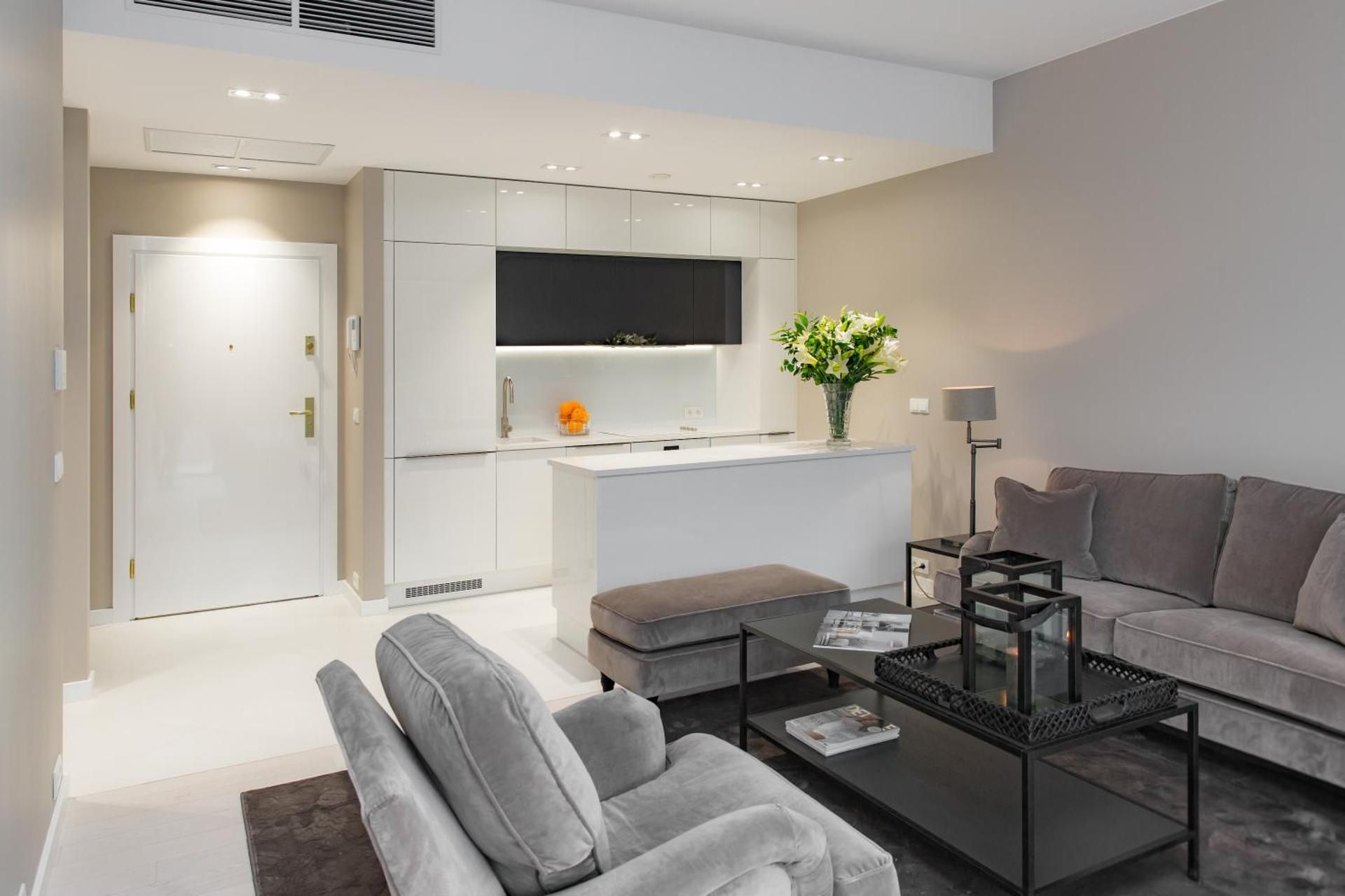 One-Bedroom Apartment B105
