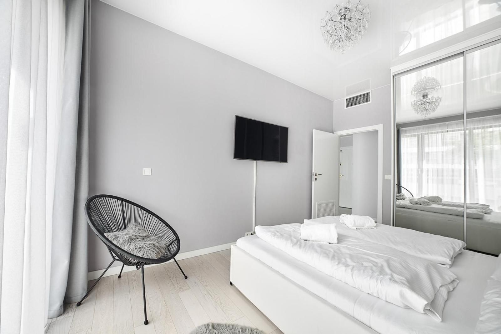 One-Bedroom Apartment B121