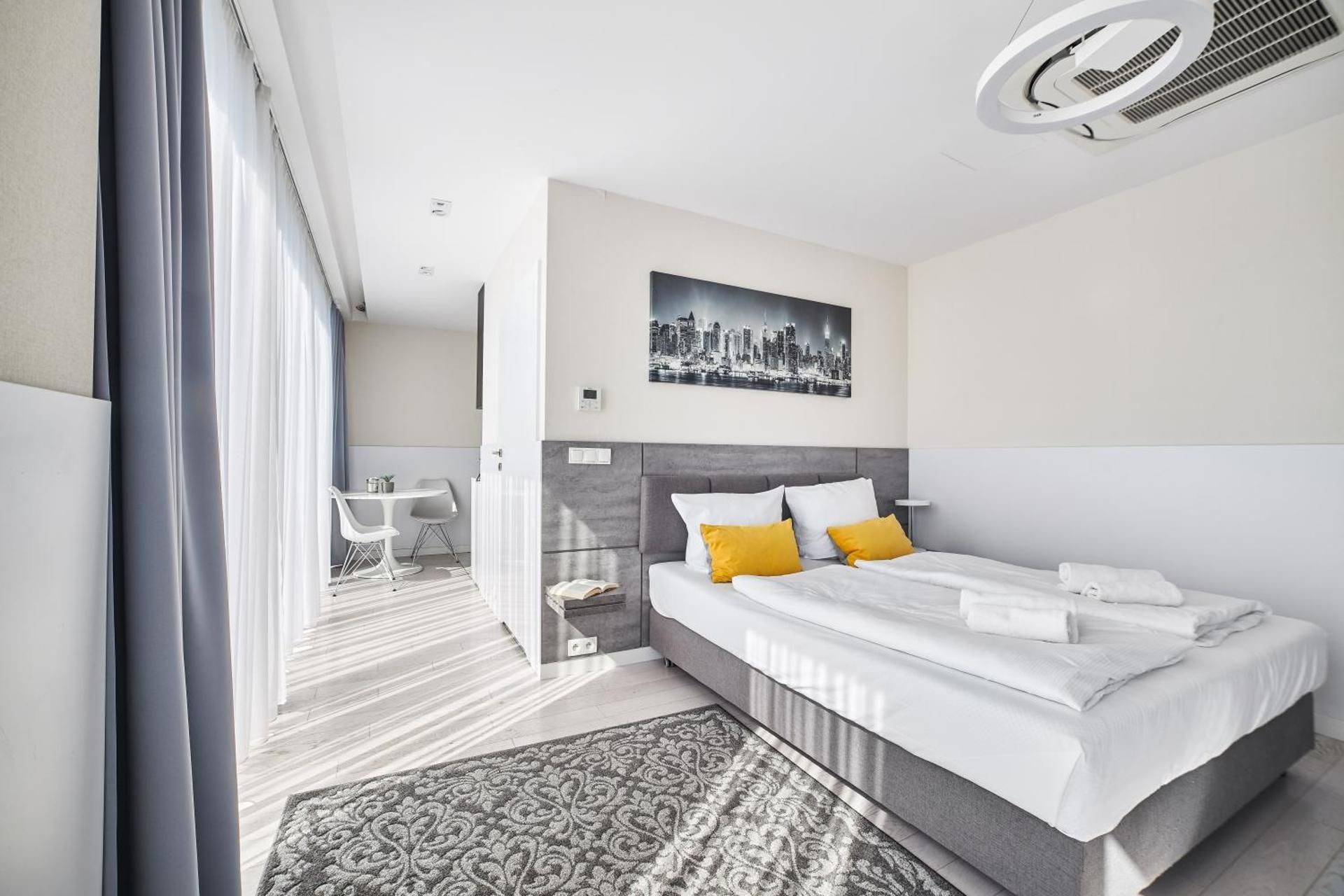 Studio B224 with partial sea view