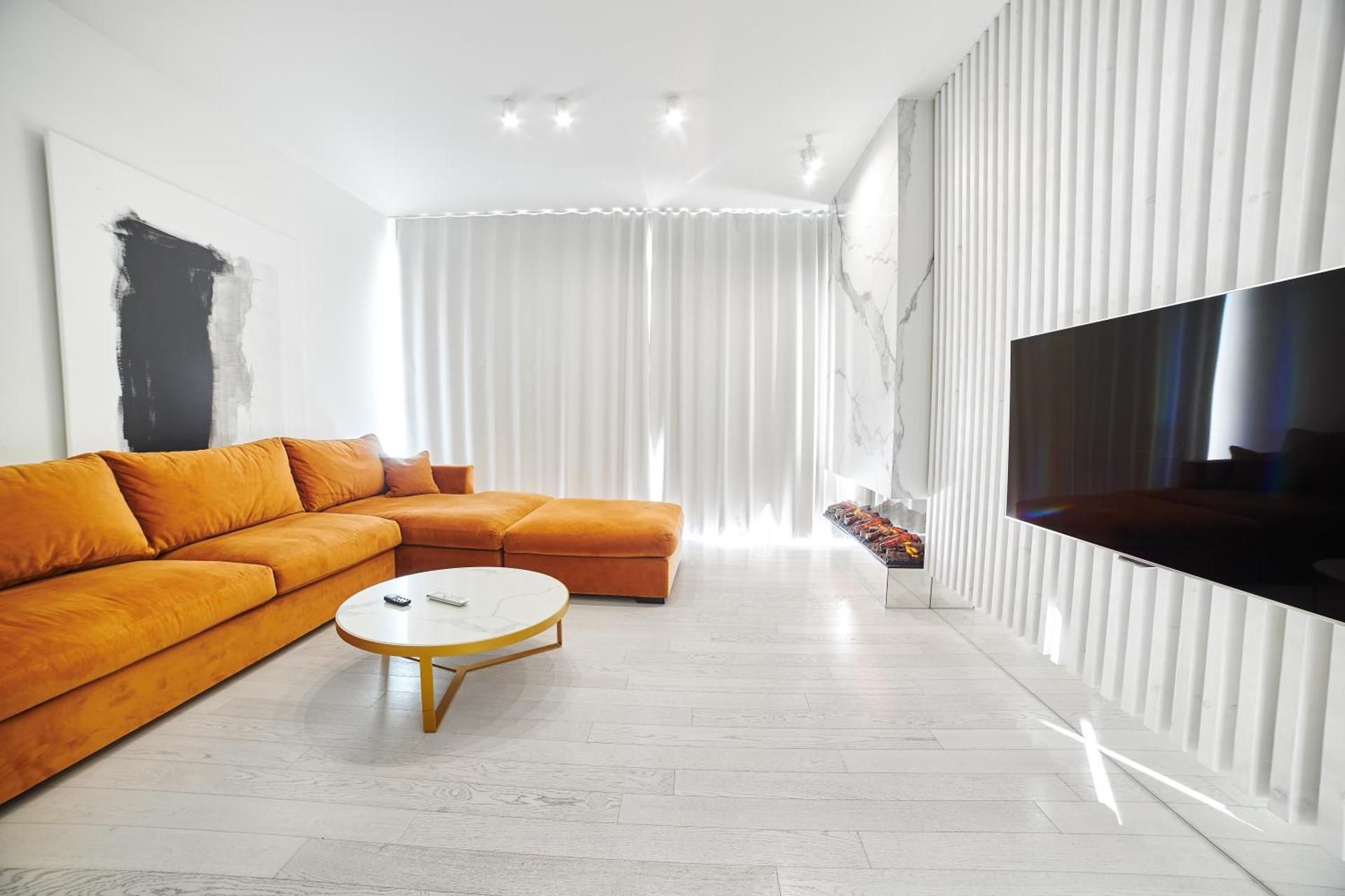 One-Bedroom Apartment B104