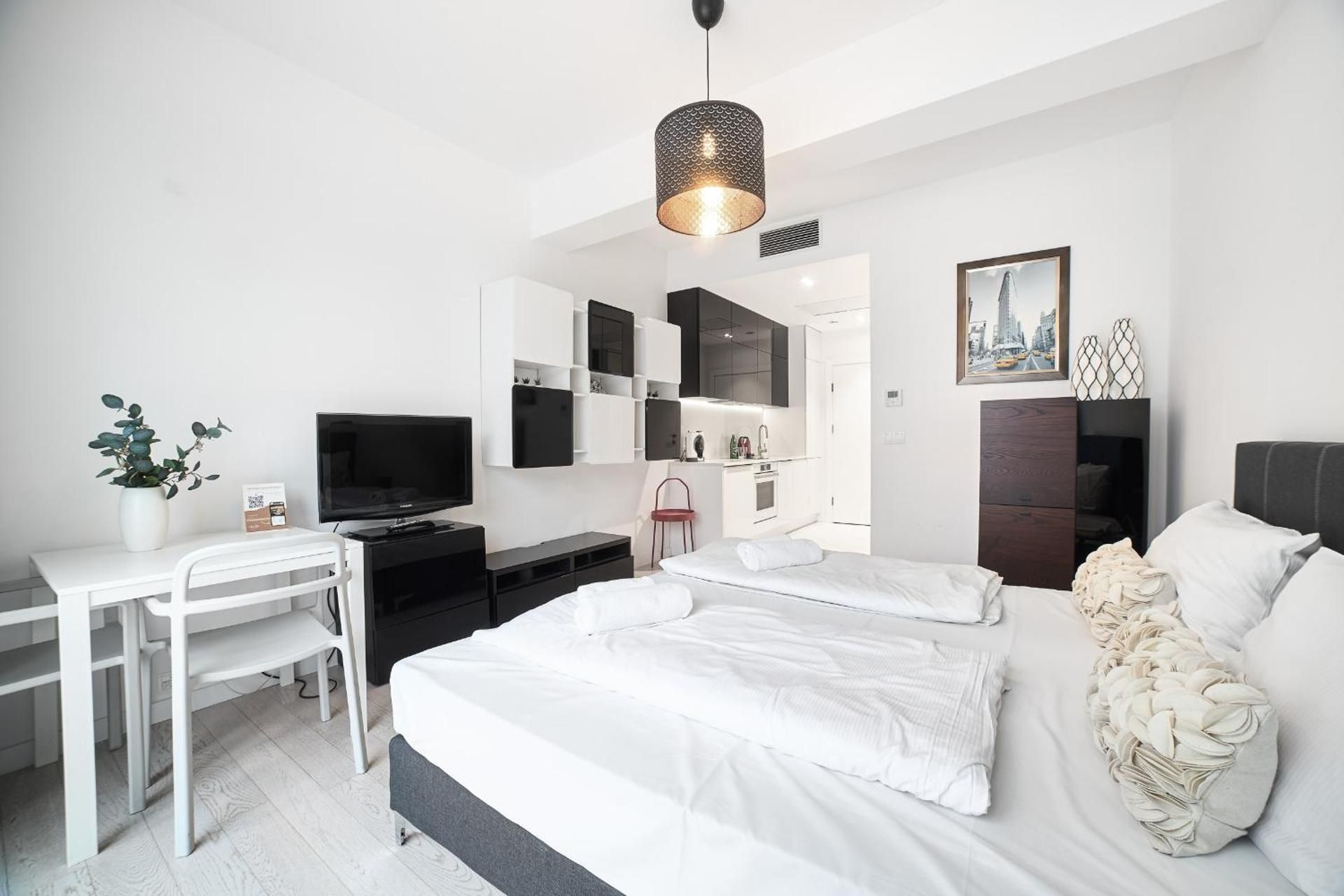 Studio Apartment B113