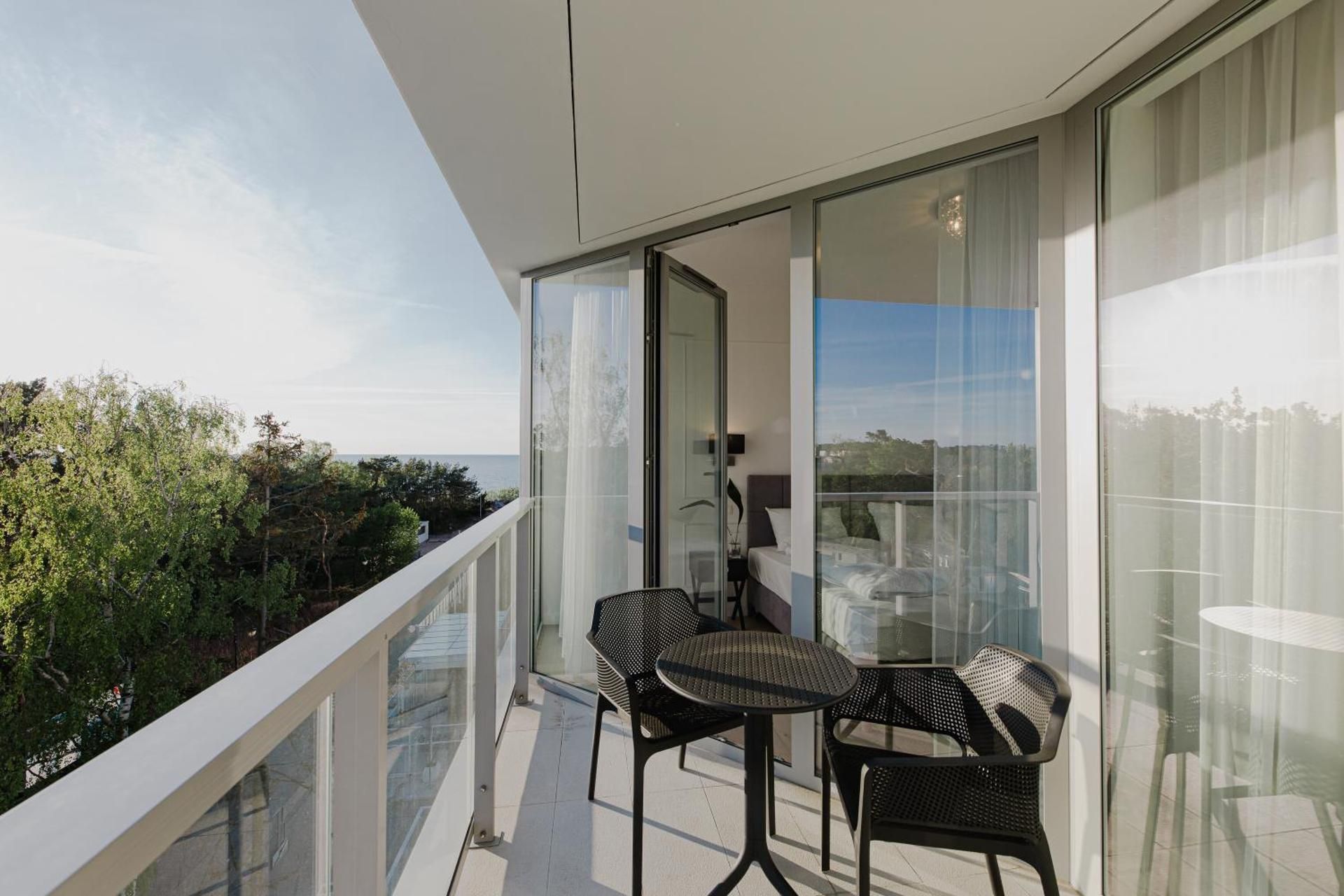 Classic Apartment with 1 Bedroom and Partial Sea View (Dune C)