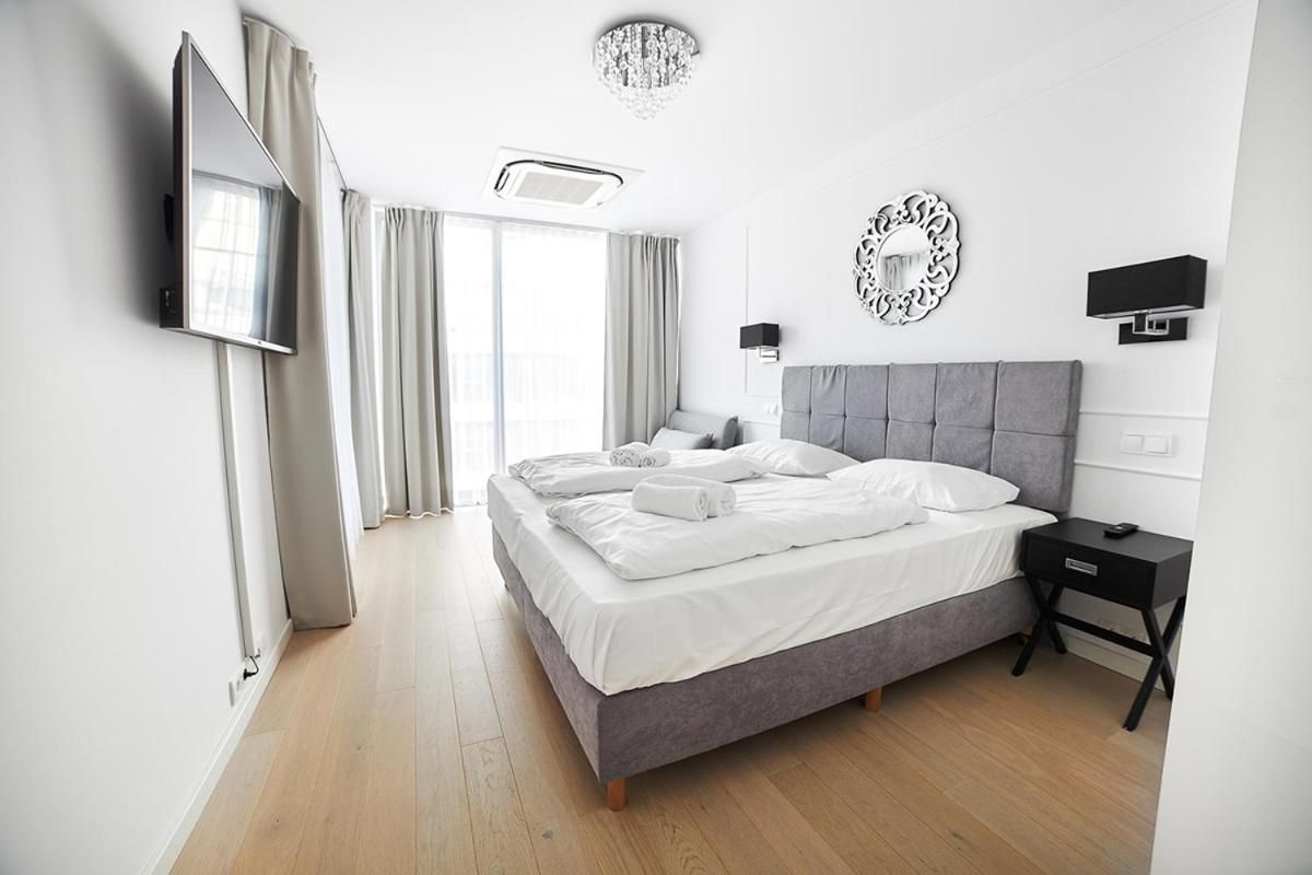 Two-Bedroom Apartment With Partial Sea View C315