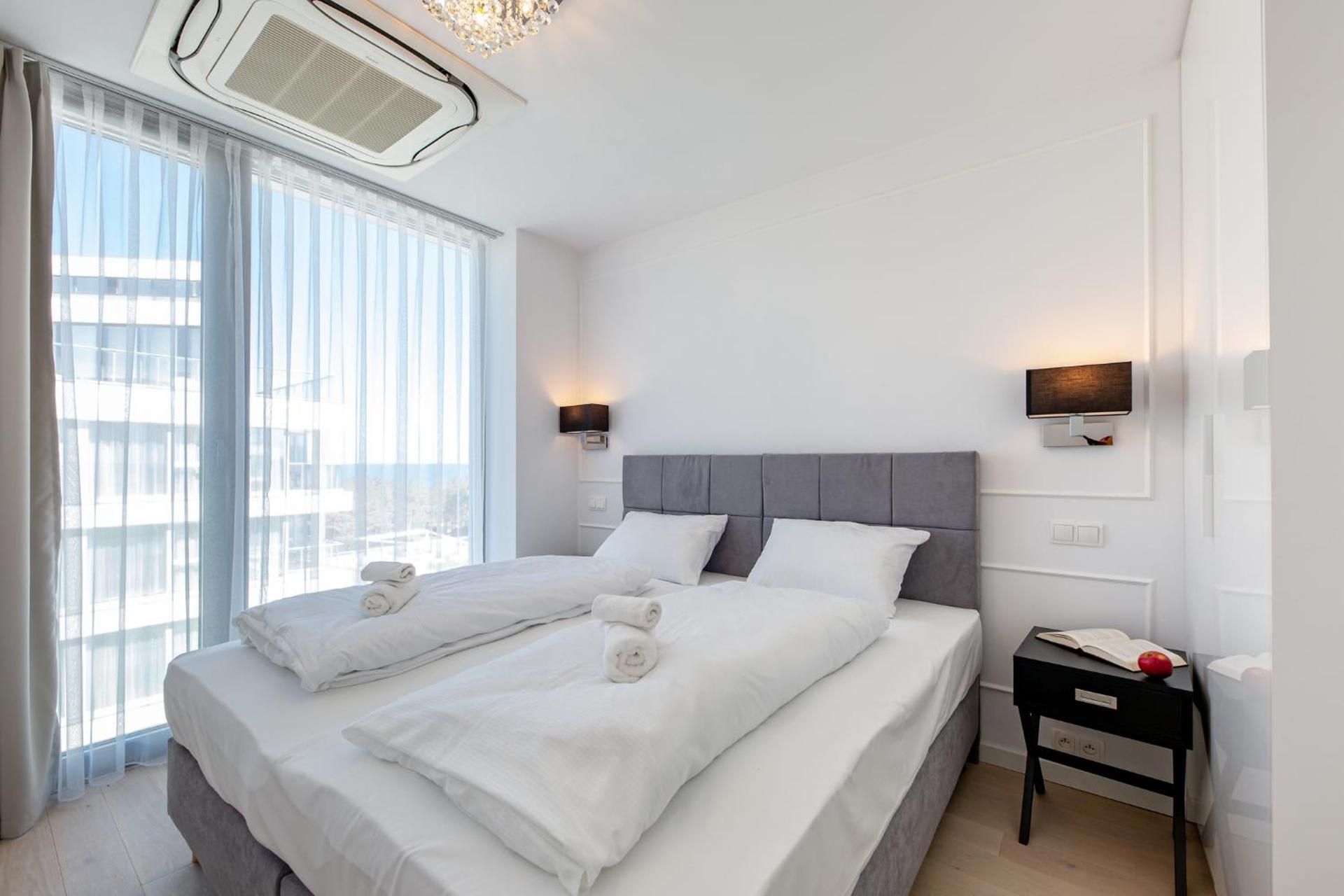 One-Bedroom Apartment with Sea View C401