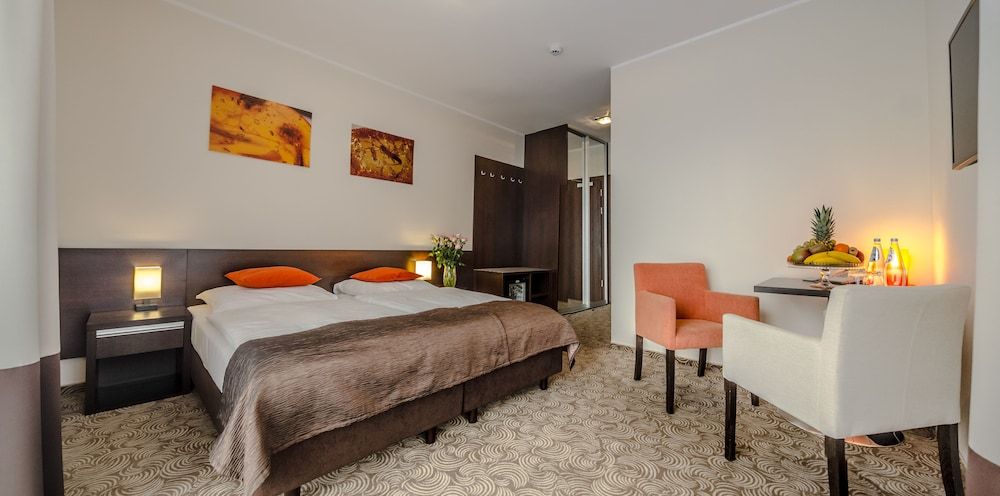 Superior Twin Room, 1 Bedroom, Balcony, Lake View