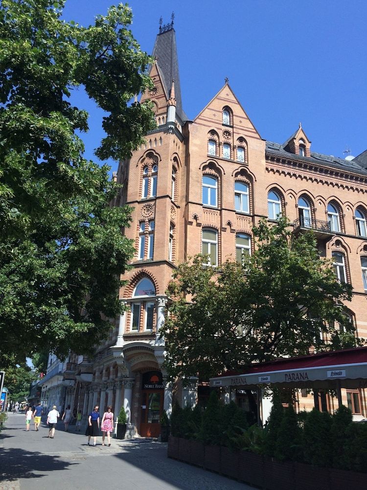 undefined Residence 1898 4