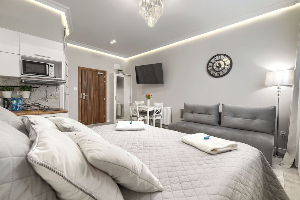 Family Studio Suite